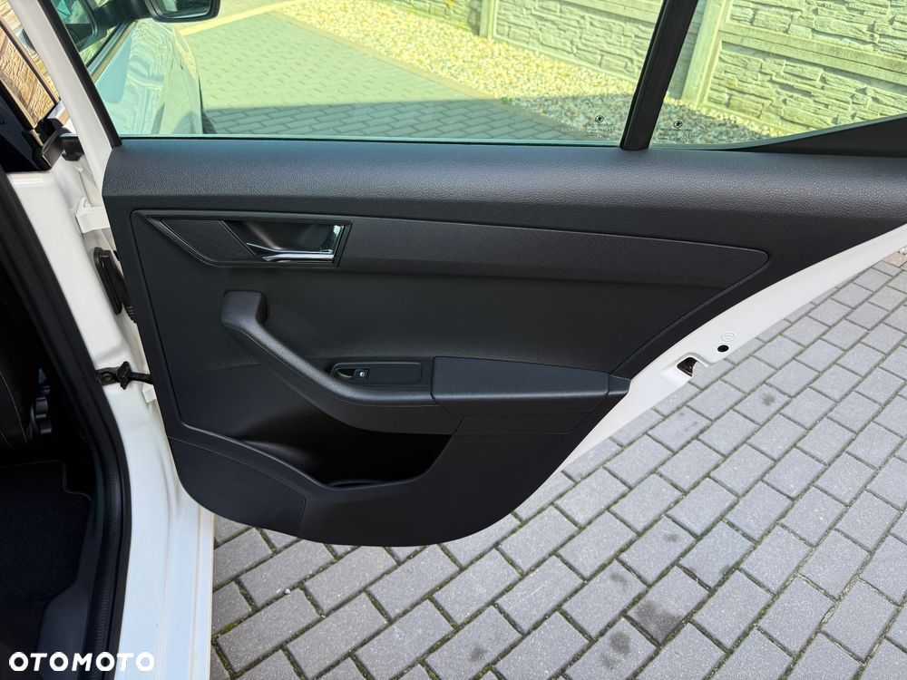 Skoda Fabia 1.0 MPI Drive - 16