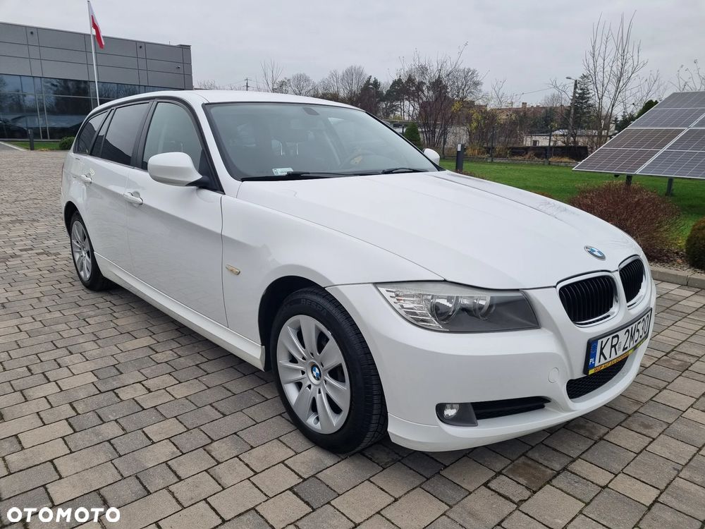 BMW Seria 3 320d xDrive - 2