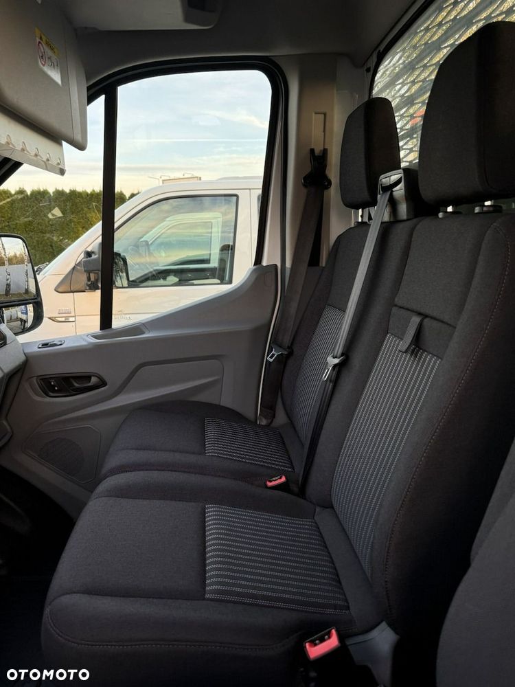Ford Transit - 19