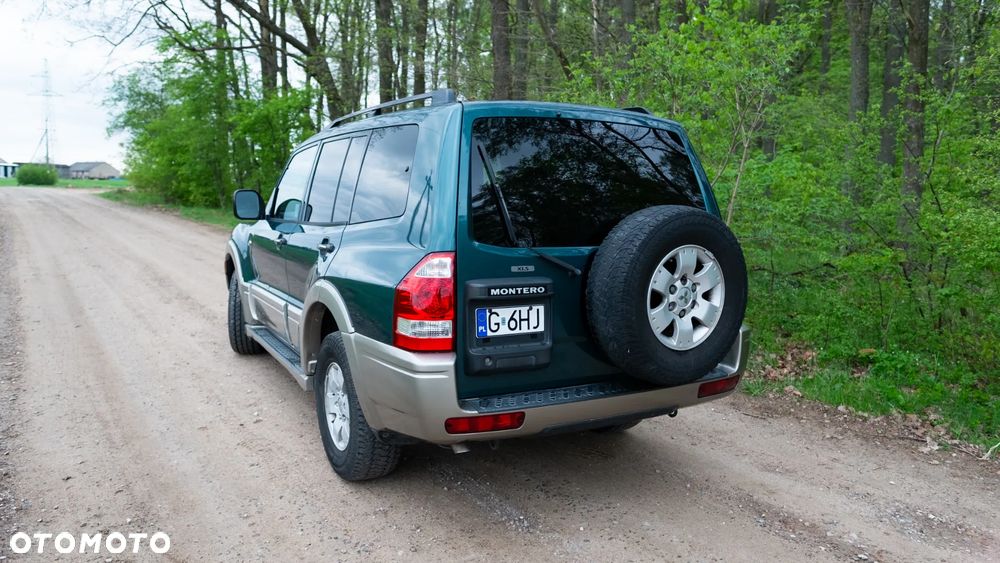 Mitsubishi Pajero - 9