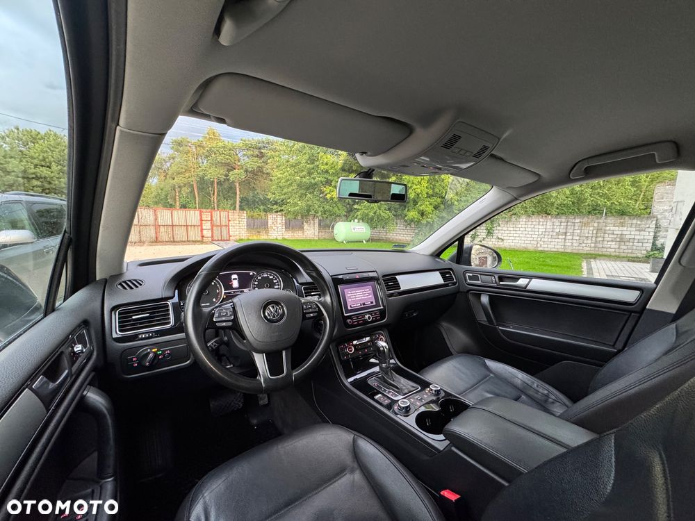 Volkswagen Touareg 3.0 V6 TDI 4XMot BMT - 11
