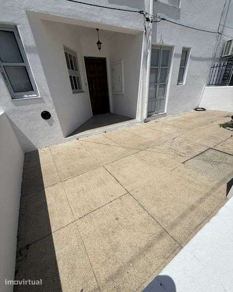 Moradia Bi-Familiar T2 Bairro de Almeirim - Grande imagem: 2/12
