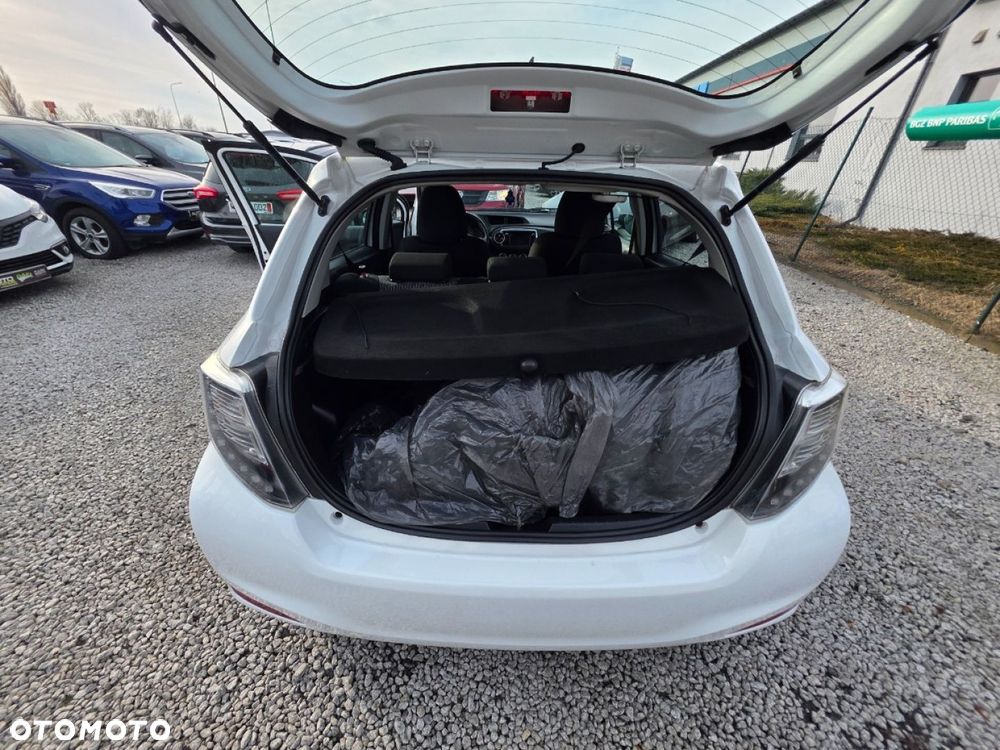 Toyota Yaris - 24