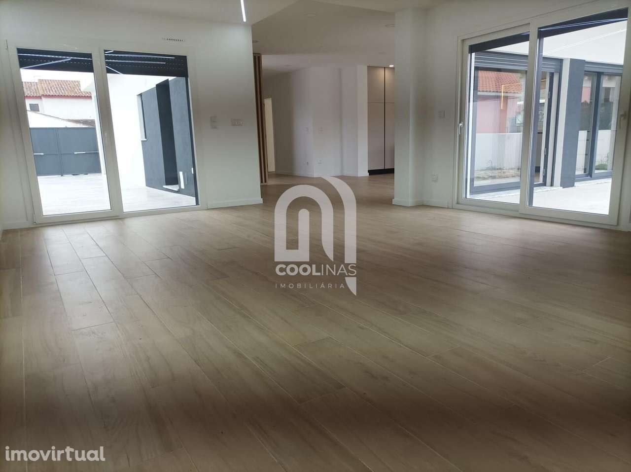 Moradia isolada de gaveto - Grande imagem: 4/48