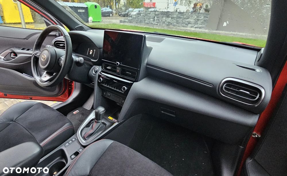 Toyota Yaris Cross Hybrid 1.5 GR Sport - 19