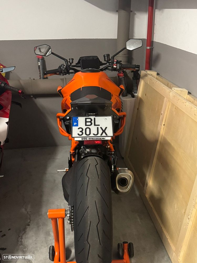 KTM 1390 Super Duke R - 2
