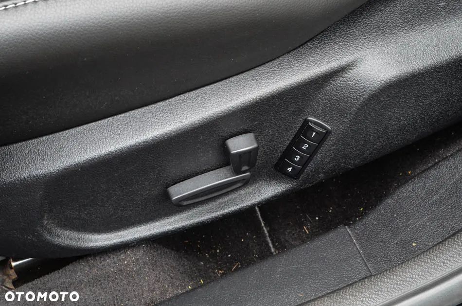Ford Mondeo 2.0 TDCi Titanium X - 37