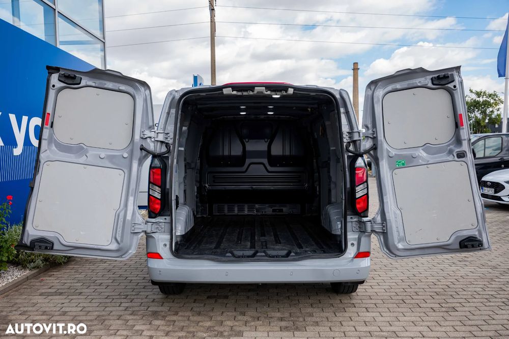 Ford Transit Custom Van Limited 300 SWB 2.0 TDCI 136 CP A8 - 11