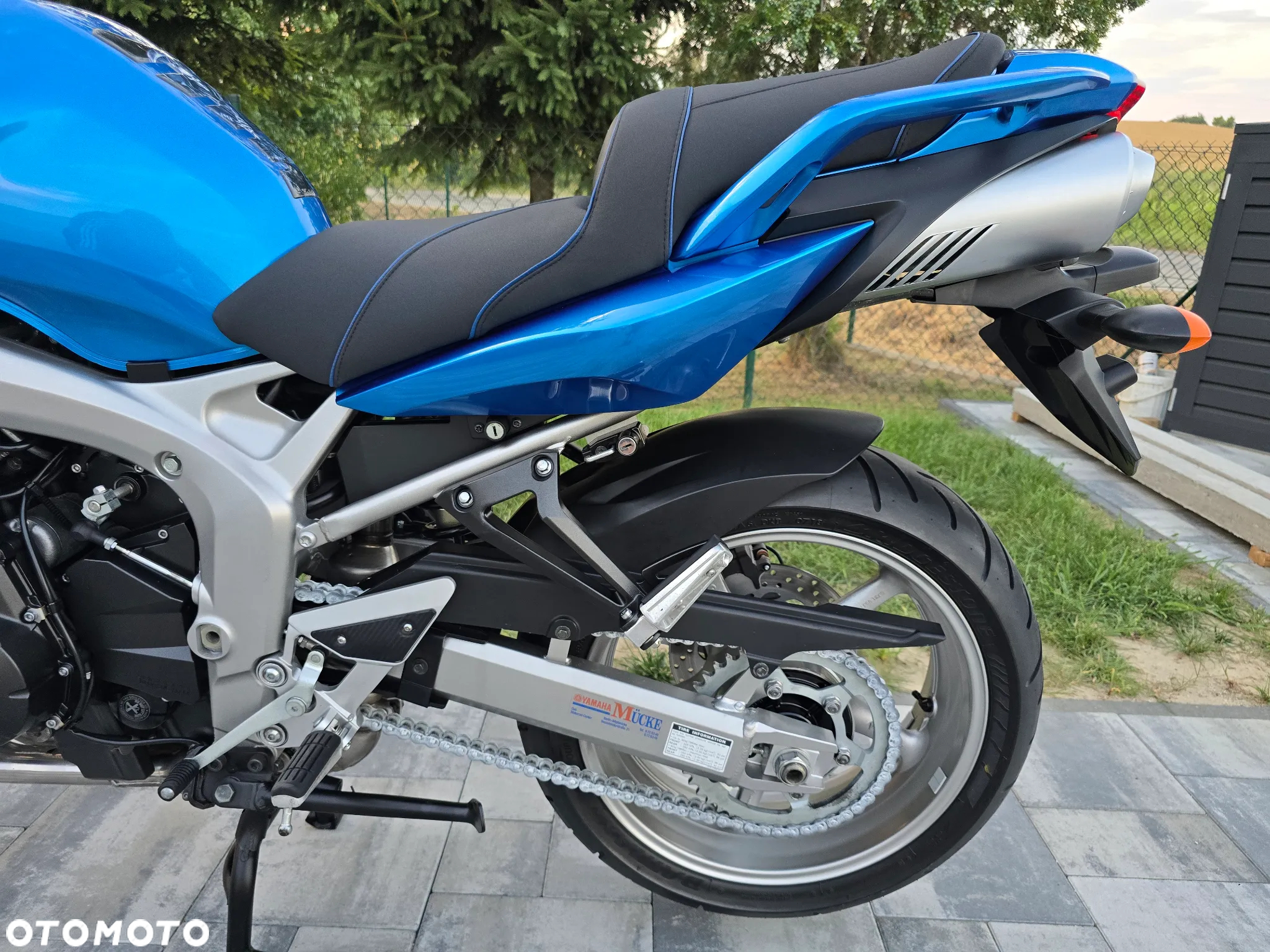 Yamaha FZ6 - 18