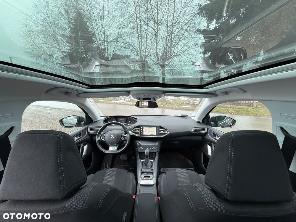 Peugeot 308 1.2 PureTech GPF Allure Pack S&S EAT8 - 22