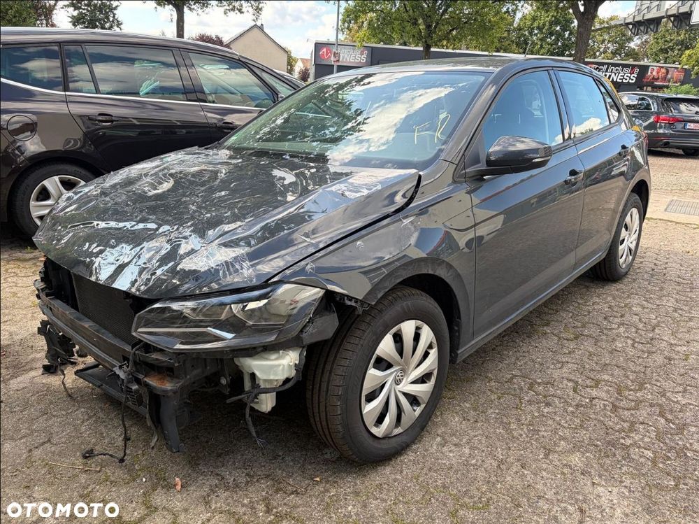 Volkswagen Polo - 1