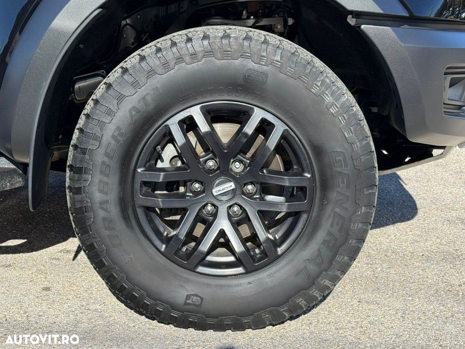 Ford Raptor - 5