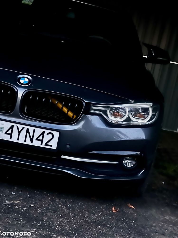 BMW Seria 3 325d DPF Edition Sport - 3