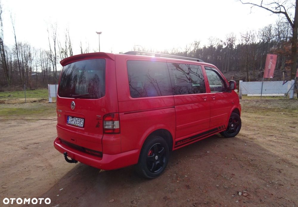 Volkswagen Multivan - 17
