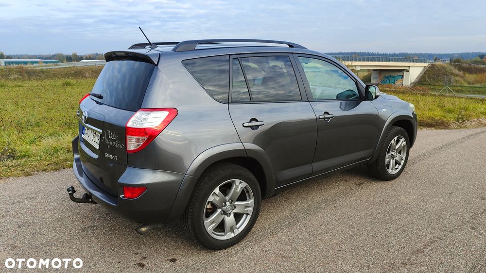 Toyota RAV4 2.2 D-CAT Premium - 5