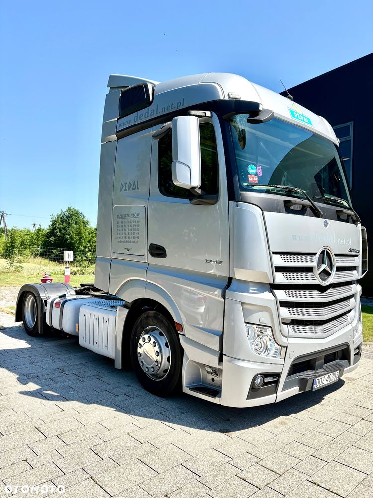 Mercedes-Benz Actros MP4 idealny stan - 3