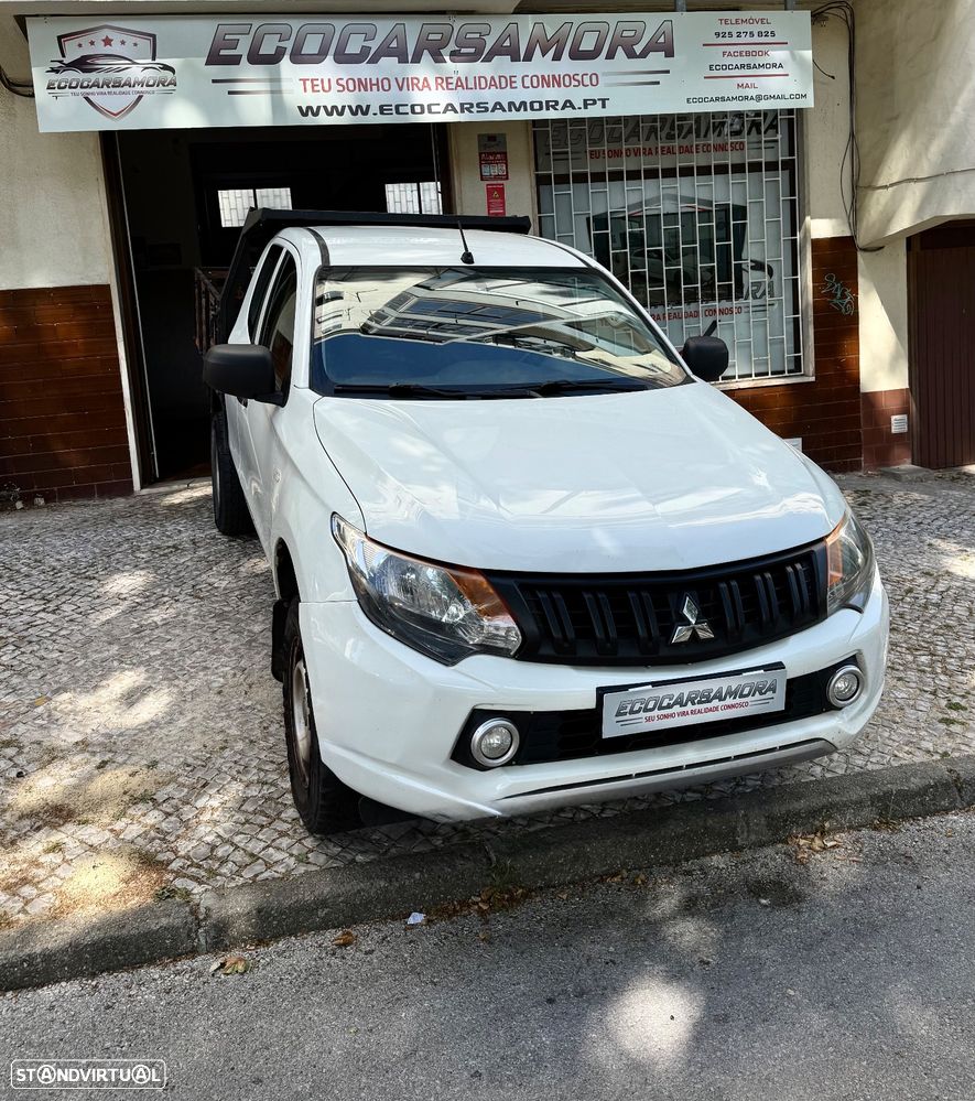Mitsubishi L200 2.4 DI-D CD Invite CC 4WD - 3