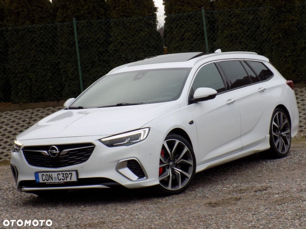 Opel Insignia - 1
