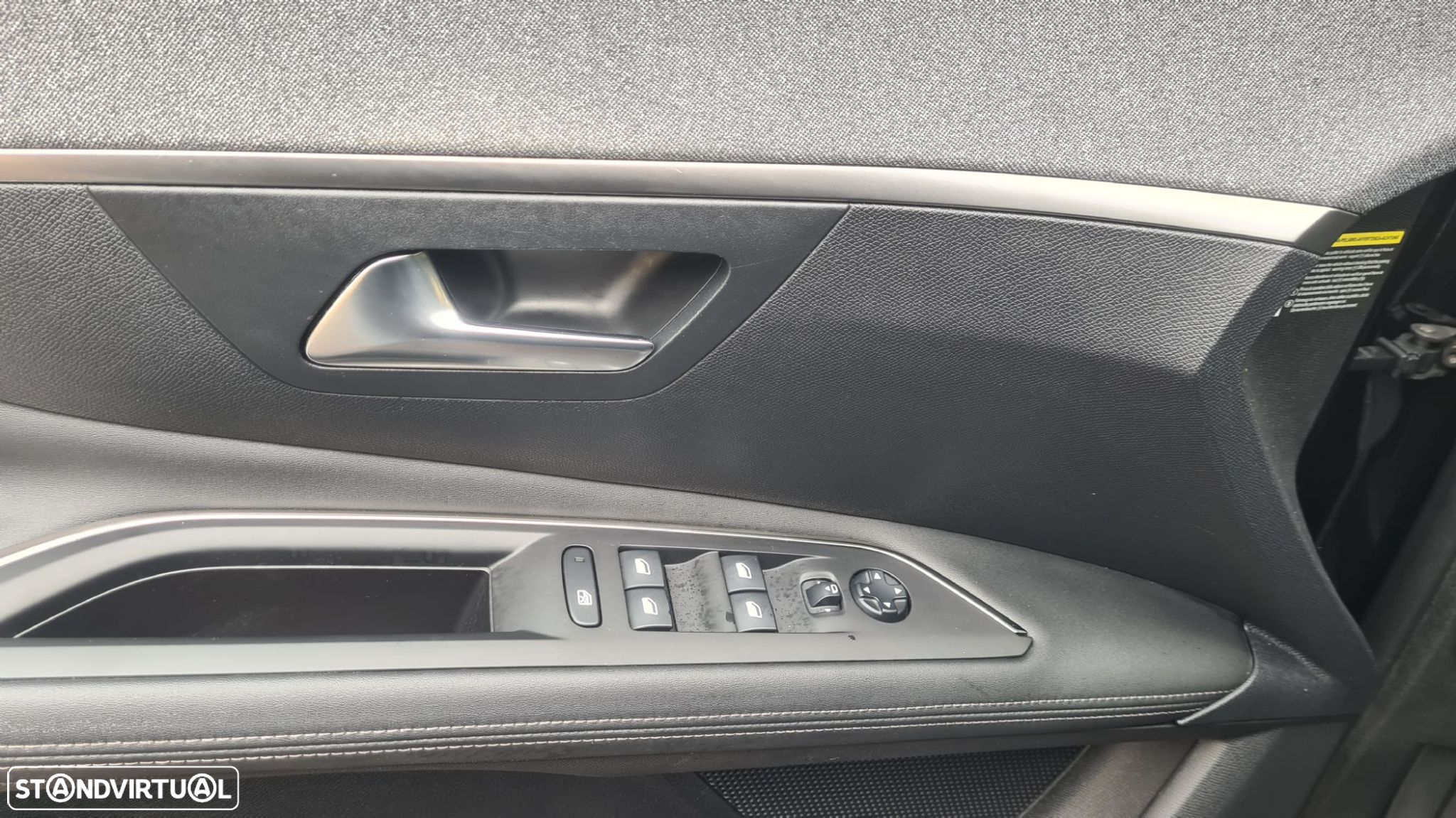 Peugeot 3008 1.5 BlueHDi Allure - 8