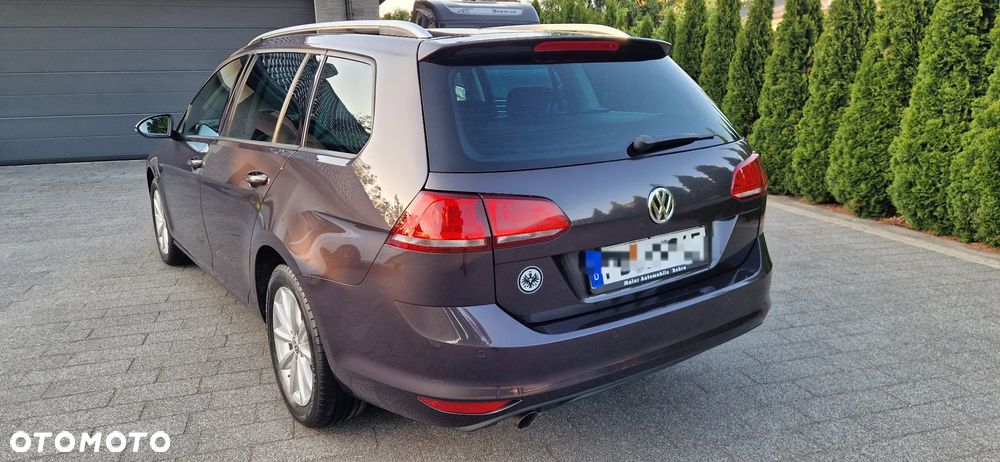 Volkswagen Golf 1.6 TDI BlueMotion Technology Lounge - 19