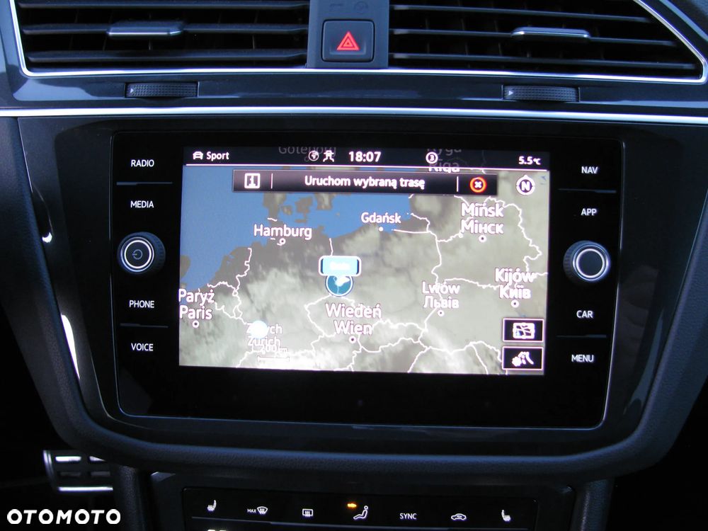 Volkswagen Tiguan 2.0 TDI SCR 4MotION DSG R-Line - 20