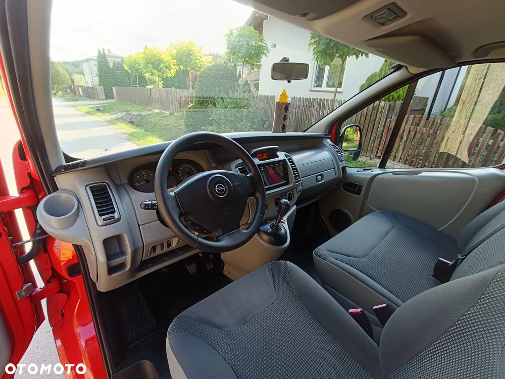 Opel Vivaro - 12