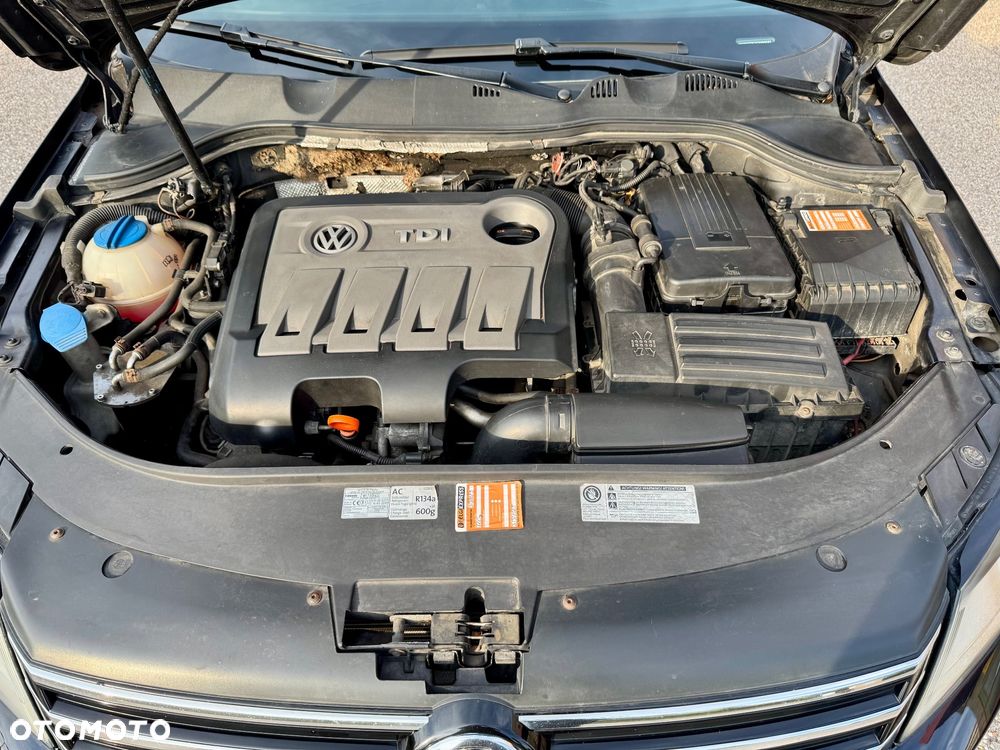 Volkswagen Passat 2.0 TDI Edition 40 DSG - 10