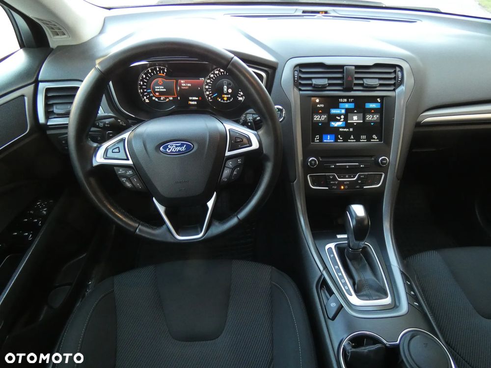 Ford Mondeo 2.0 TDCi Start-Stopp PowerShift-Aut Titanium - 32