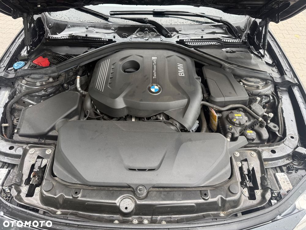 BMW Seria 3 330i xDrive Edition Luxury Line Purity - 4