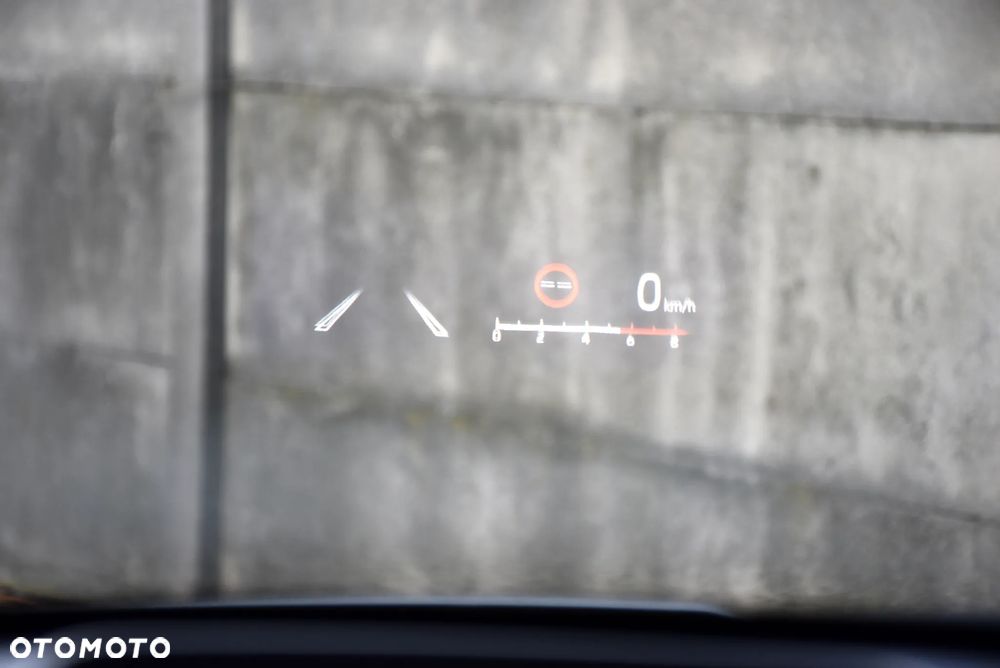 Toyota Yaris Hybrid 1.5 GR Sport - 37