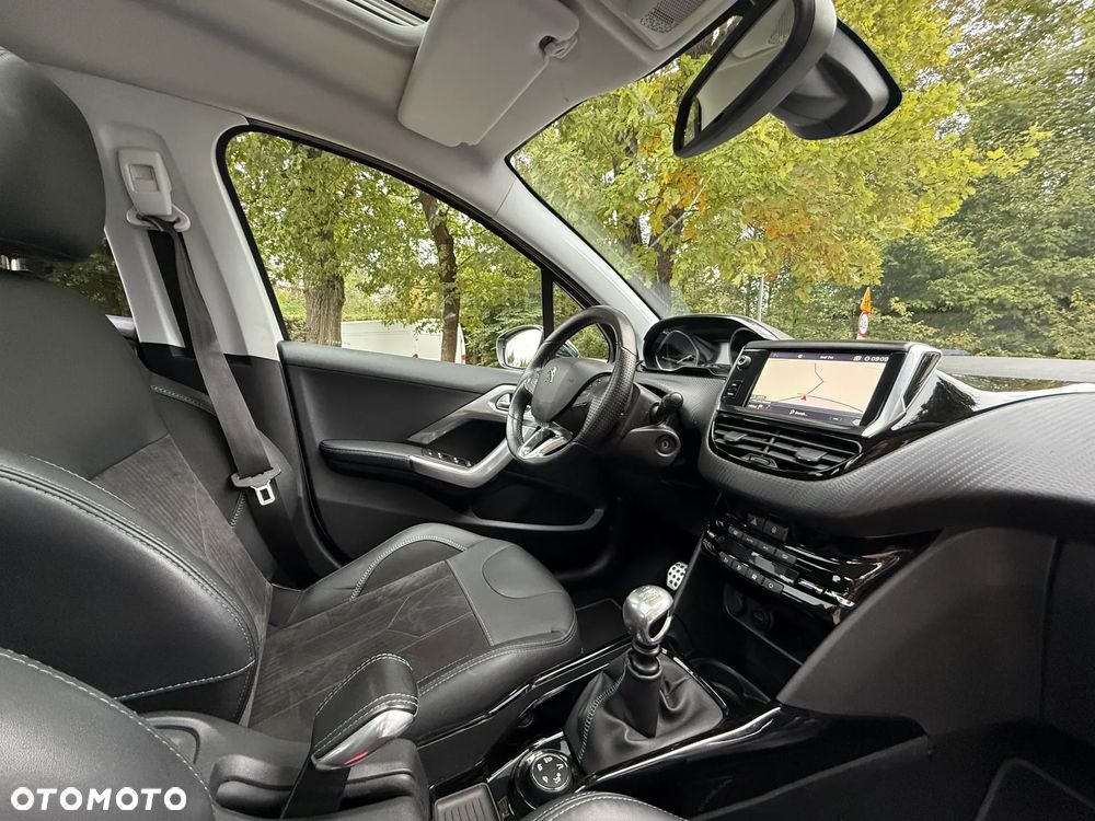 Peugeot 2008 1.2 Pure Tech GPF Crossway S&S - 22