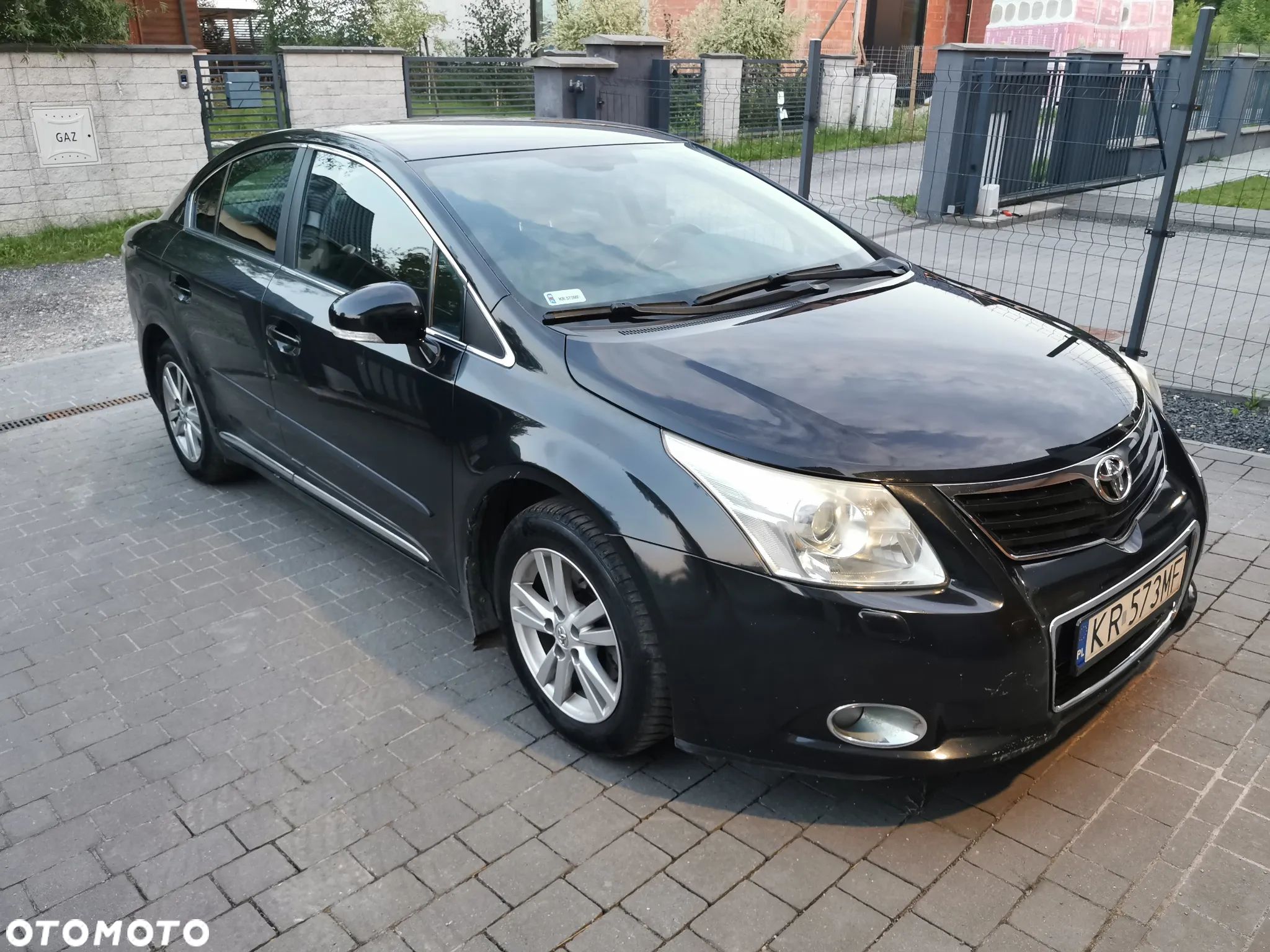 Toyota Avensis 1.8 Luna - 1