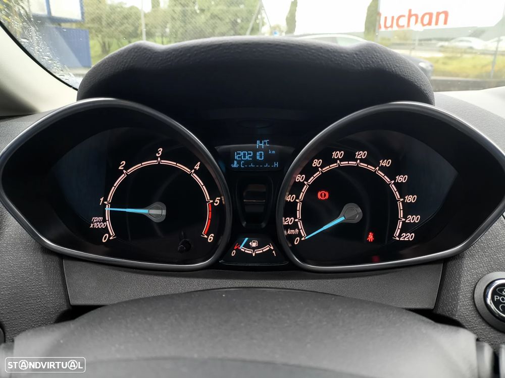 Ford Fiesta 1.5 TDCi Titanium - 11