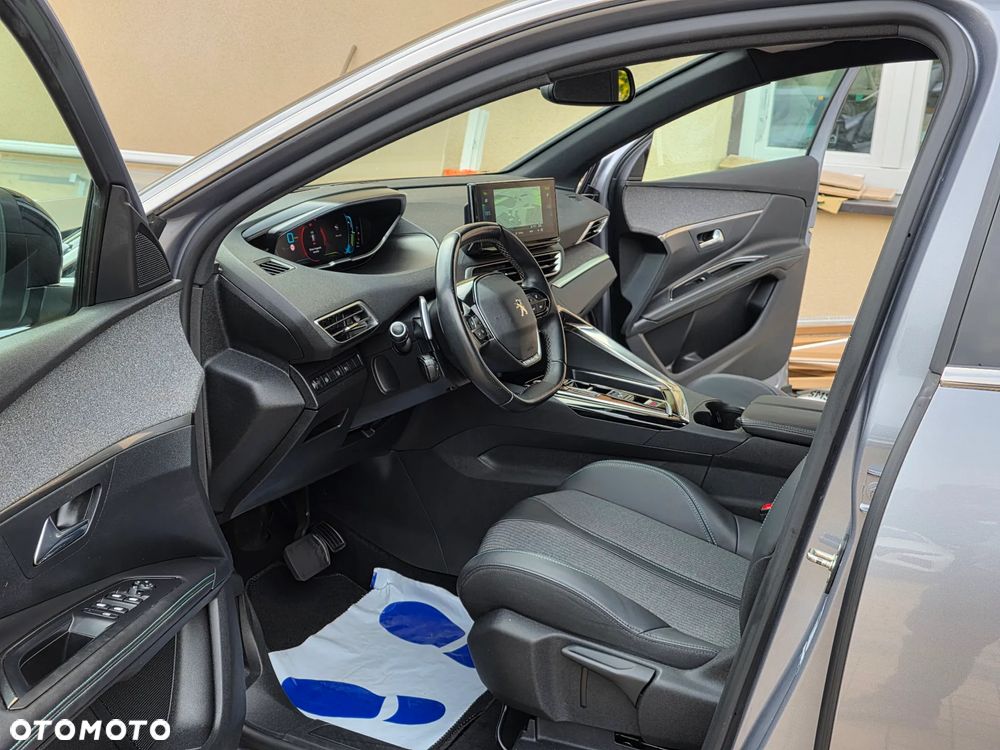 Peugeot 3008 1.6 PureTech Hybrid4 PHEV Allure S&S EAT8 - 19