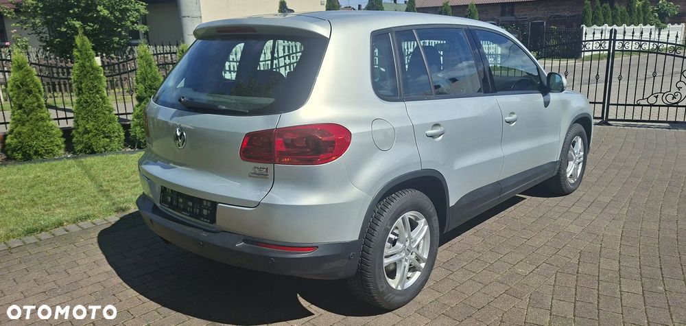 Volkswagen Tiguan 1.4 TSI BlueMotion Technology Exclusive - 26