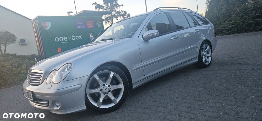 Mercedes-Benz Klasa C 180 Kompressor Automatik Avantgarde Sport Edition - 8