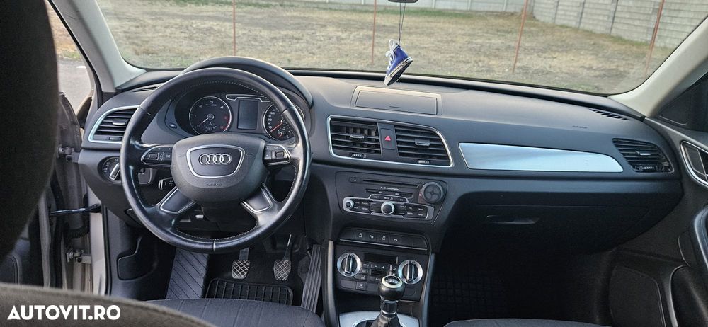Audi Q3 2.0 TDI - 6