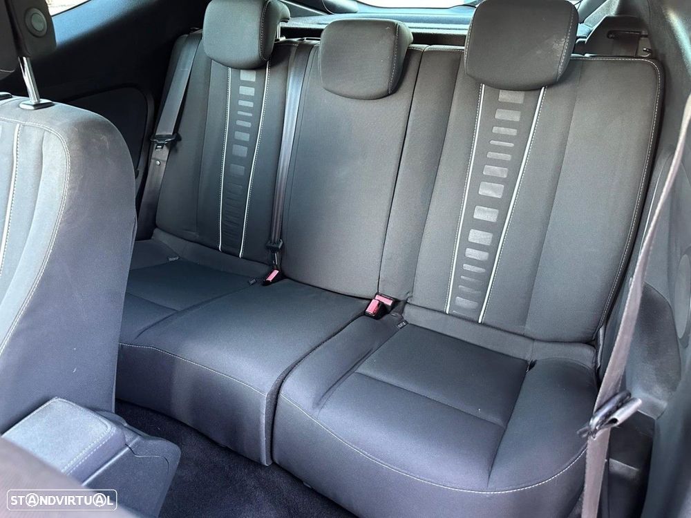 Renault Mégane Coupe 1.5 dCi Dynamique - 11