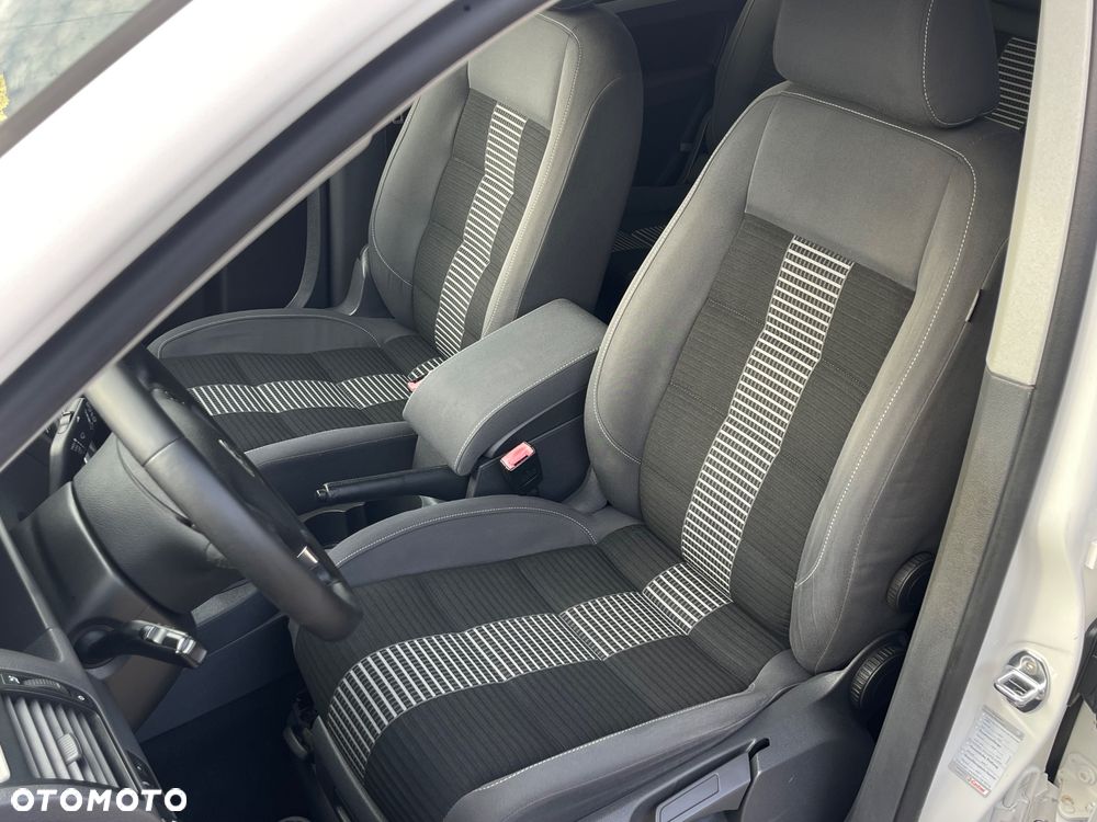 Volkswagen Touran 1.9 TDI DPF United - 27