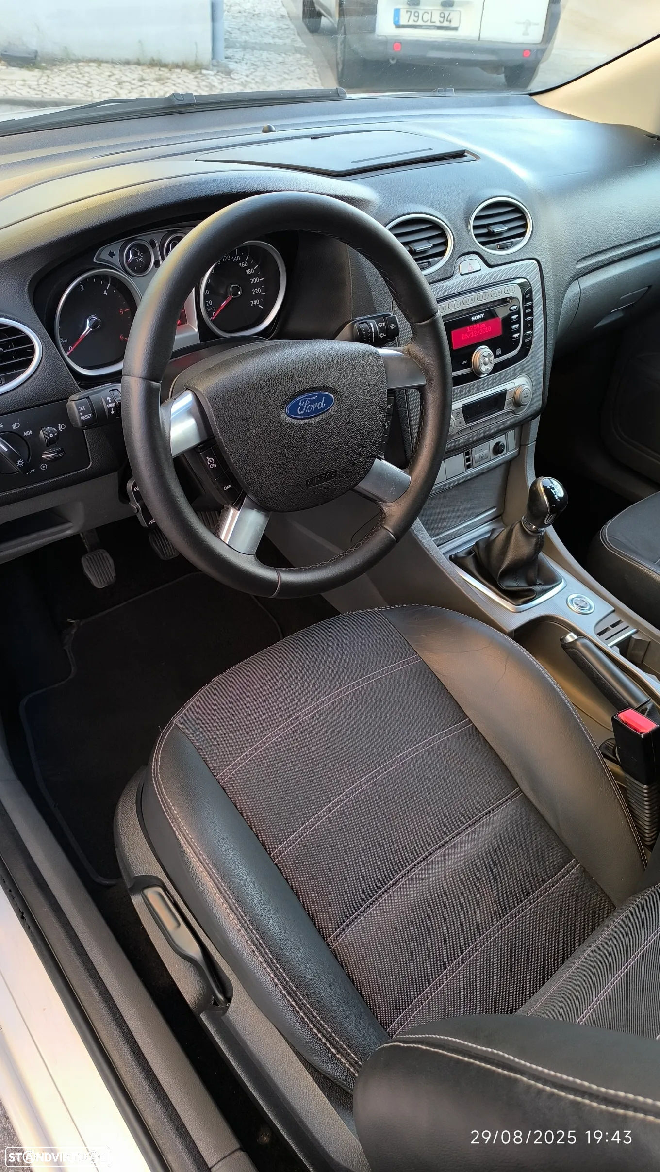 Ford Focus SW 1.6 TDCi Titanium - 30