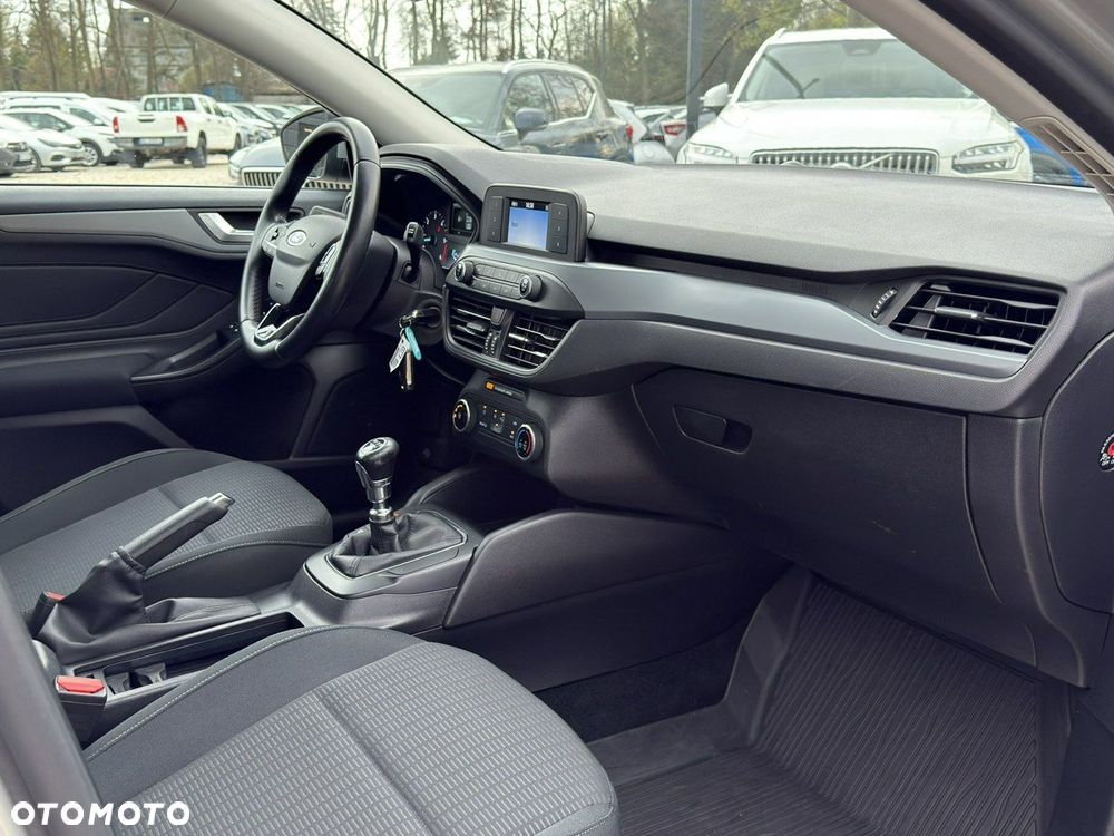 Ford Focus - 17