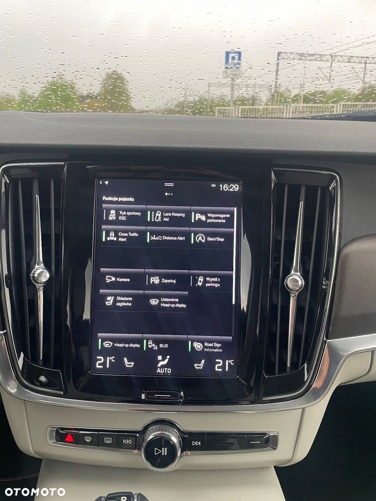 Volvo V90 Cross Country T6 AWD - 7