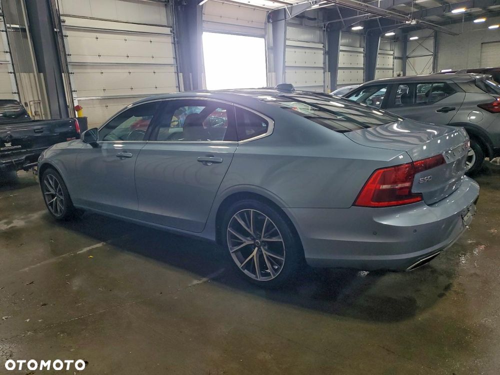 Volvo S90 - 5