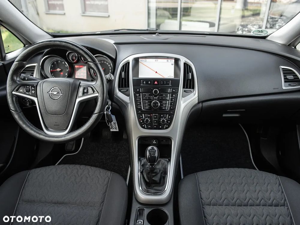 Opel Astra 1.4 T Cosmo S&S - 26