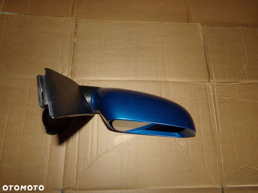 LUSTERKO PRAWE 6 PIN VW TOURAN EUROPA - 4