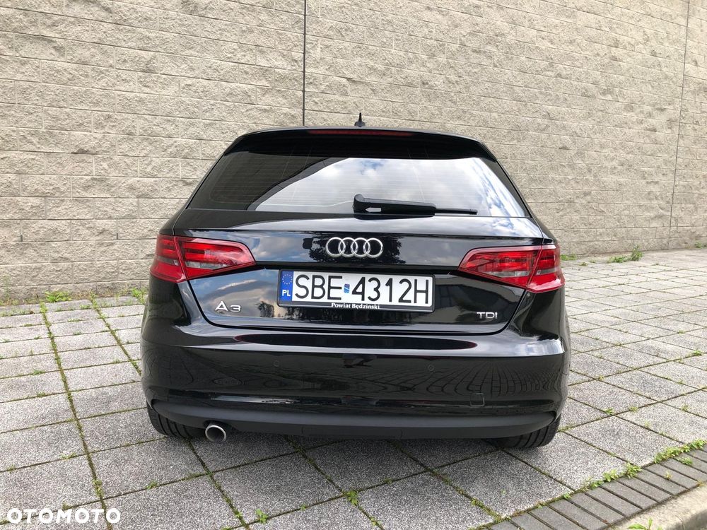 Audi A3 Sportback 1.6 TDI Ambiente - 3