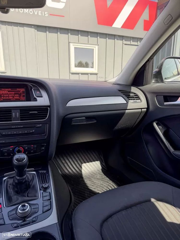 Audi A4 Avant 2.0 TDI Advance - 10