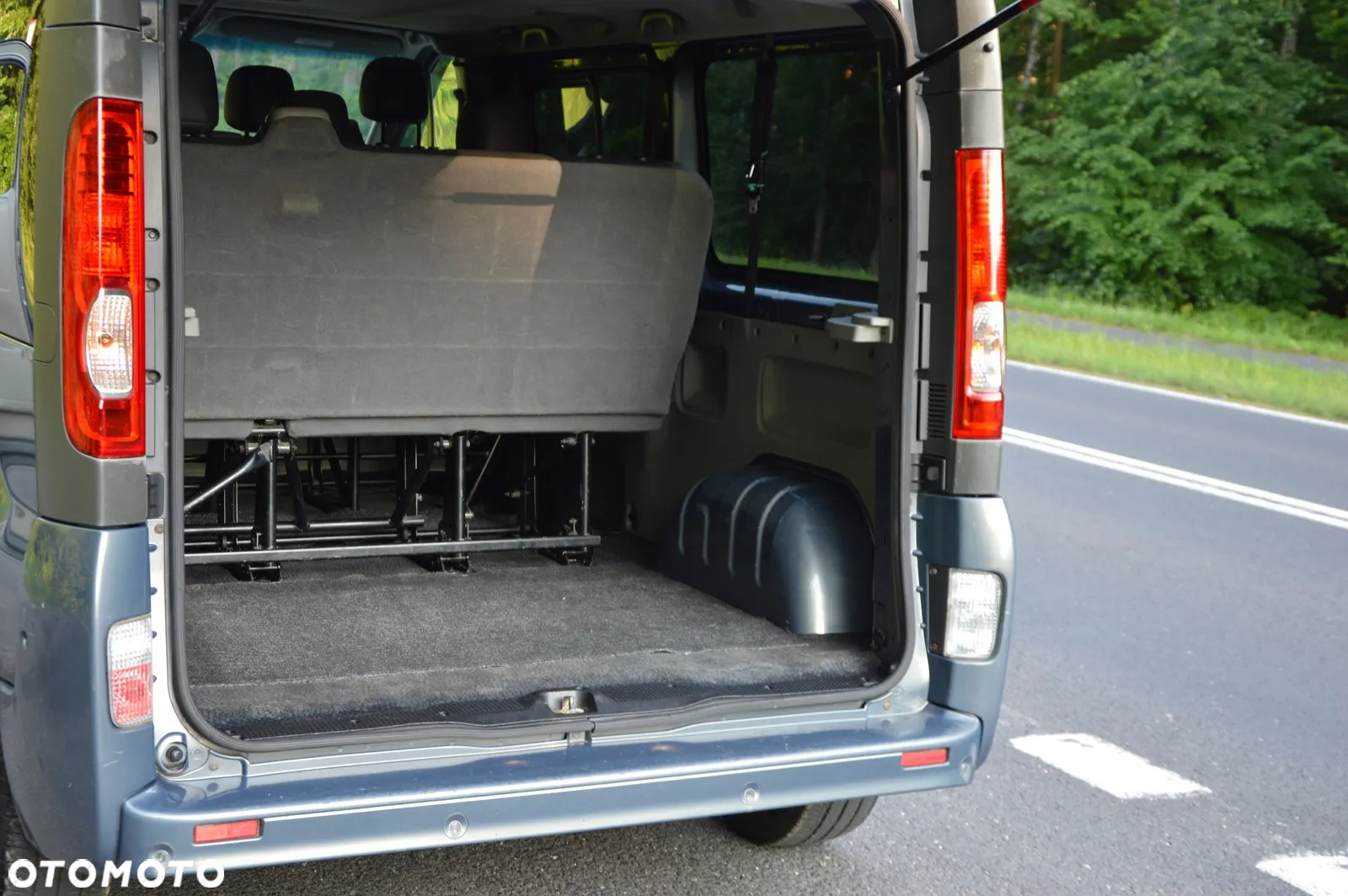 Renault Trafic 2.0 dCi 115 Passenger FAP L2H1 Expression - 7