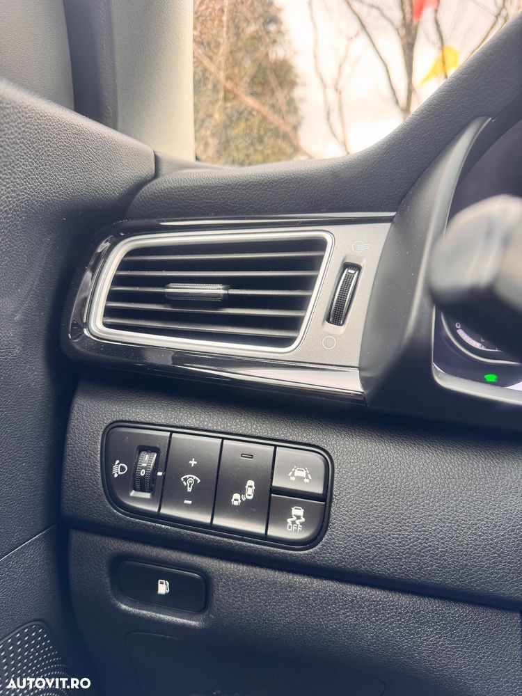 Kia Niro 1.6 GDI HEV 2WD OPF Aut. Edition 7 - 9