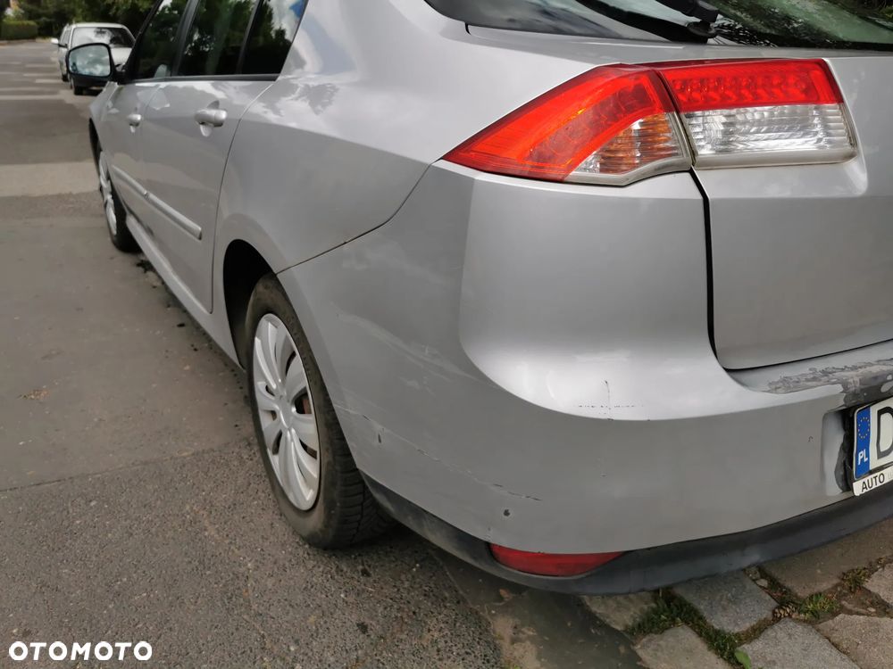 Renault Laguna 2.0 Authentique - 4